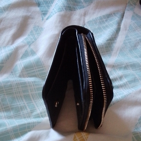 Kate Spade Cream and Red Minnie Mouse Wallet - Picture 6 of 6